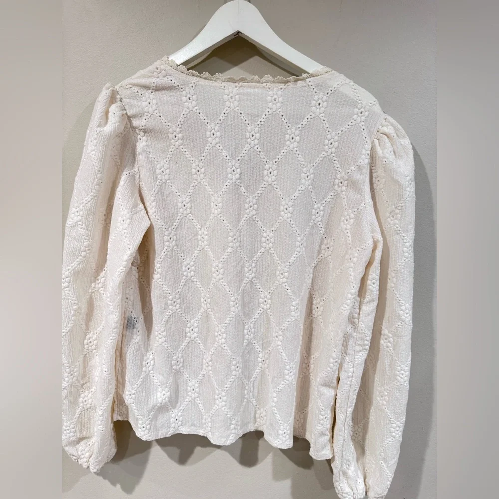 SHEIN Ivory Lace Button-Up Blouse - Picture 4 of 6